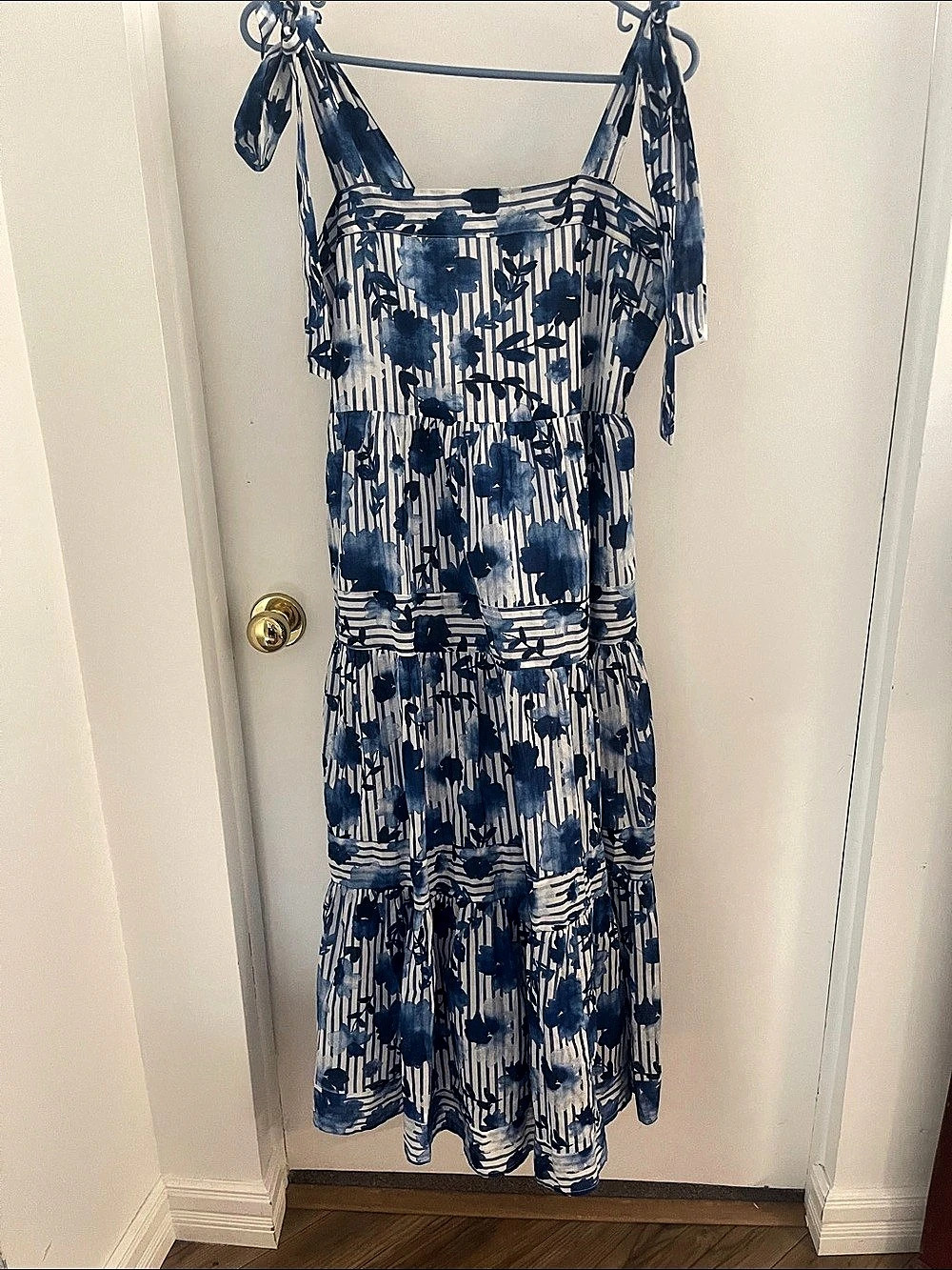 Mexx Striped flower jacquard dress Floral Maxi Dress Blue & White Medium